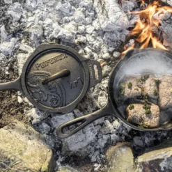 Petromax Kasserolle KR2 - Gusseisen - Feuertopf - Mit Deckel - 2 Liter Fassung - Mit Stiel -Angebote Gourmet Kueche Store 018b141752fd281db1c8a09b53d81af6