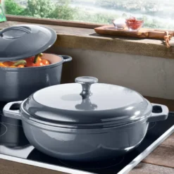 GSW Gusseisen Schmortopf Grey Shadow 30cm / 4,5 Ltr., Gusseisen, Schmortopf Mit Deckel ø Ca. 30 X H 9,0cm -Angebote Gourmet Kueche Store 1d25a44882497b28c201360f021696a3