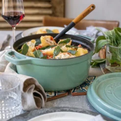 STAUB Cocotte Rund 28 Cm Salbei -Angebote Gourmet Kueche Store 37bece73a770bf5e7730b1cd08cafa08