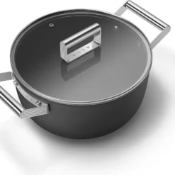 SMEG Kochtopf Mit Deckel Matt Schwarz - Ø 24 Cm / 4,6 Liter -Angebote Gourmet Kueche Store 8801c9195435cf7164f02277280771a2
