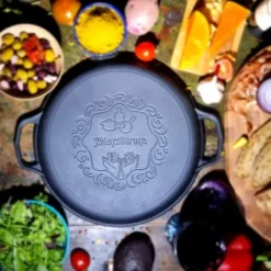 Maysternya™ Guss-Eisen Dutch Oven - 8 Liter - Outdoor-Kochen - BBQ-Bratpfanne Aus Gusseisen - Schwarz -Angebote Gourmet Kueche Store bec03fa05823a0fe55d8400e6b967704